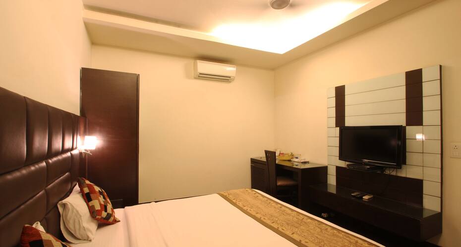 The Morshe Hotels & Resort, New Delhi 5
